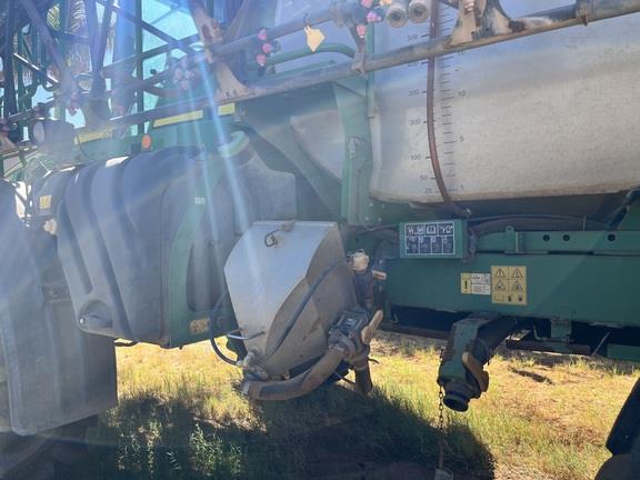 Photo 3. John Deere 4940 self propelled sprayer