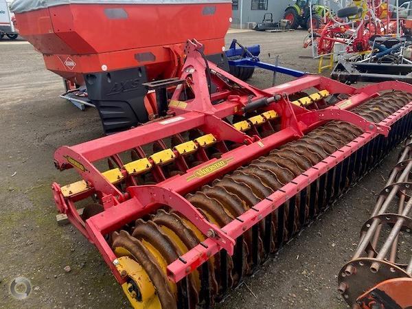 Photo 4. Vaderstad CR400 disc plough