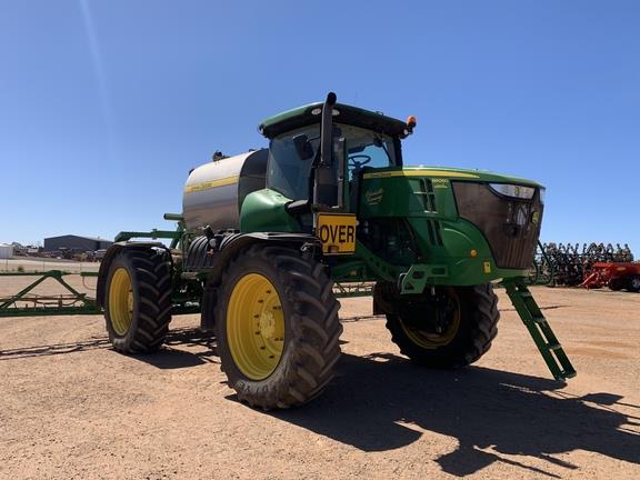 Photo 3. John Deere R4060 self propelled sprayer