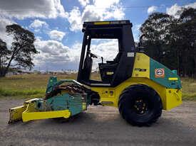 Photo 2. Ammann ASC30 Vibrating Roller