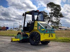 Photo 3. Ammann ASC30 Vibrating Roller