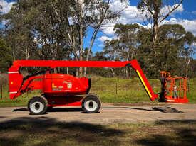 Photo 2. JLG 600AJ Boom Lift Access