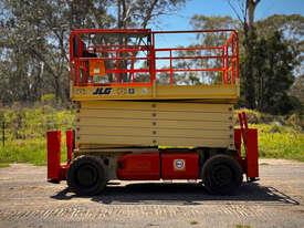 Photo 3. JLG M4069 Scissor Lift Access