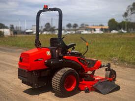 Photo 3. Kubota ZG332 Zero Turn Lawn Equipment