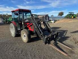 Photo 3. Case IH Maxxum 60 Utility tractor