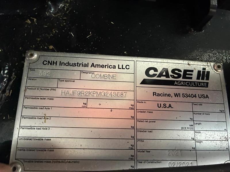 Photo 3. Case IH 9250 combine harvester
