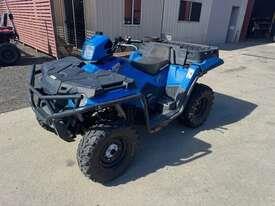 Photo 3. Polaris 570 ute atv