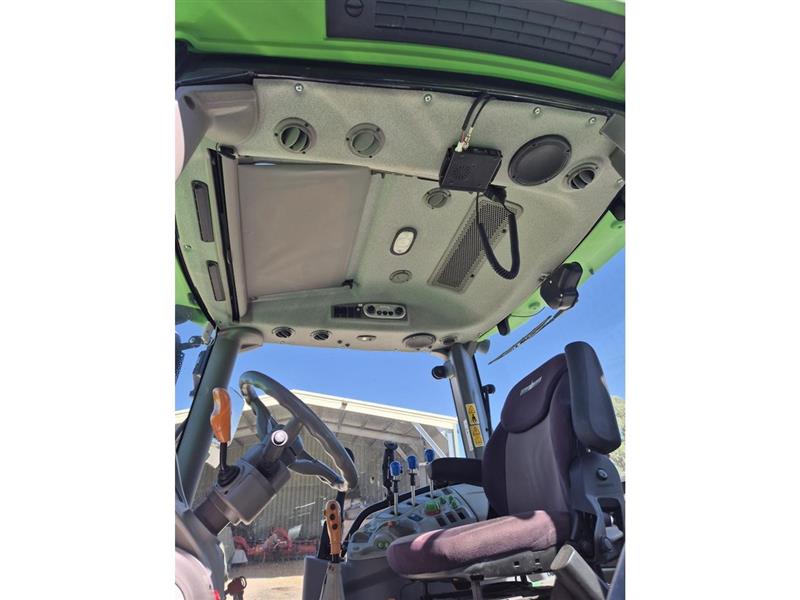 Photo 3. Deutz-Fahr 5125 G HD tractor