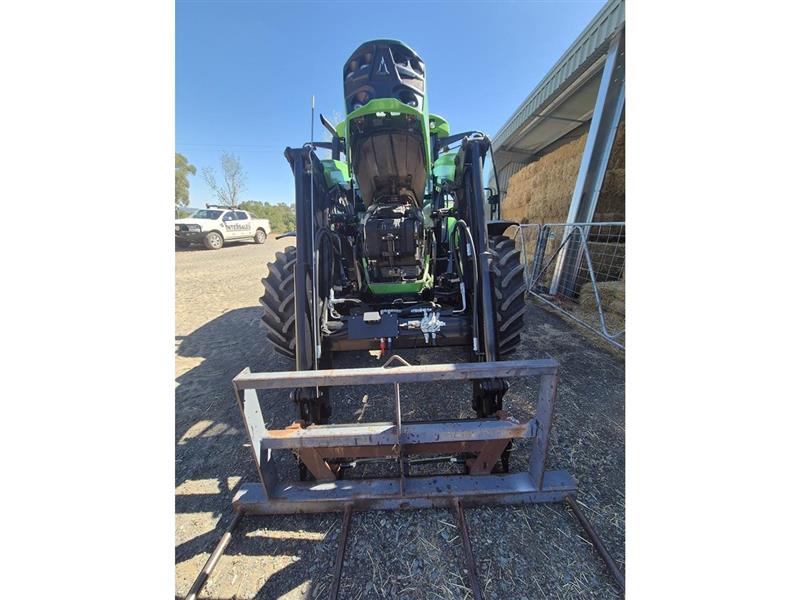 Photo 4. Deutz-Fahr 5125 G HD tractor