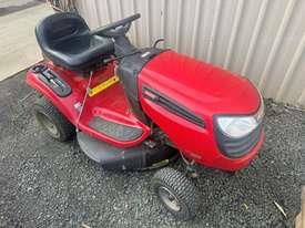 Craftsman LT2000 lawn garden tractor