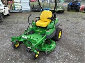Photo 3. John Deere Z925A zero turn mower