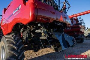 CASE IH 9250 combine harvester with MACDON FD145 FRONT