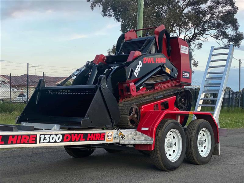 Photo 2. Toro TX1000 mini loader tight access skid steer loader