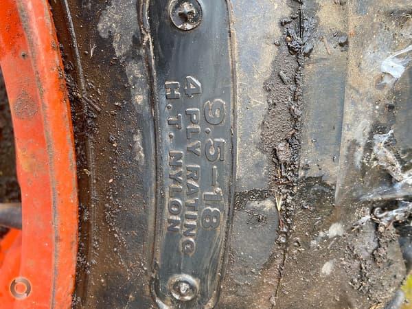 Photo 3. Kioti tyre & rims
