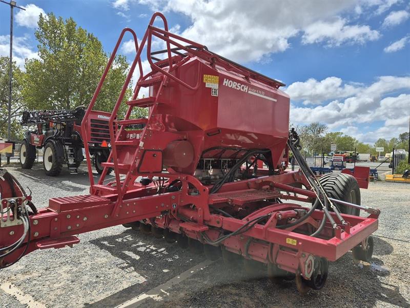 Photo 5. Horsch Avatar 4.16SD airseeder