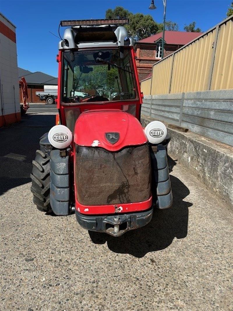 Photo 2. Antonio Carraro TGF9800 tractor