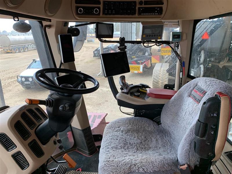 Photo 5. Case IH Steiger 600 tractor