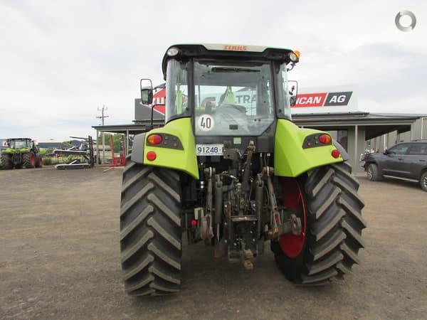 Photo 4. Claas Arion 430 tractor