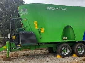 Photo 2. Faresin PF2.26 mixer wagon