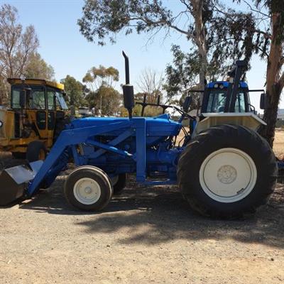 Ford 5000 2WD tractor