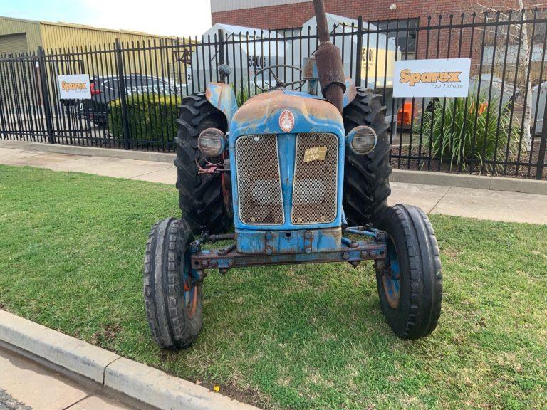 Photo 2. Fordson Power Major 2wd Tractor