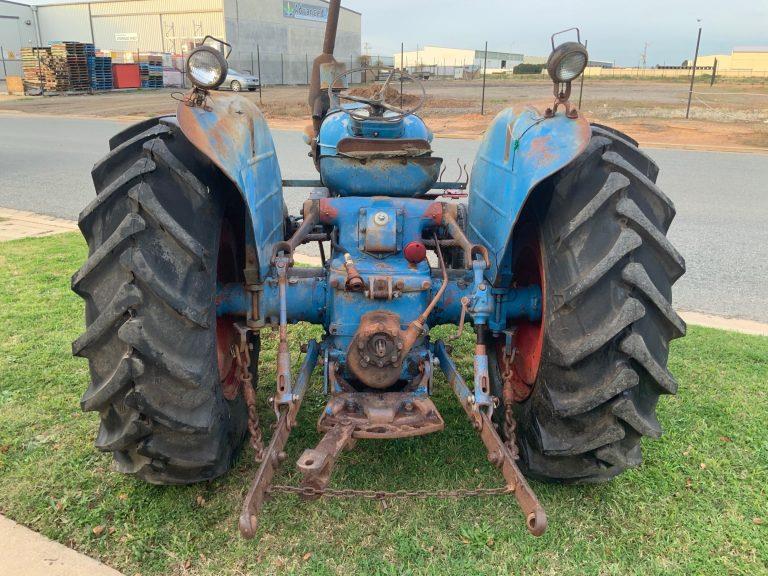 Photo 4. Fordson Power Major 2wd Tractor