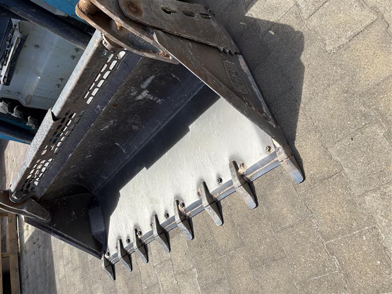 Photo 4. Toyota Huski 5SDK10 Skid Steer Loader 2021