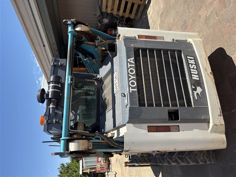 Photo 2. Toyota Huski 5SDK10 Skid Steer Loader 2021