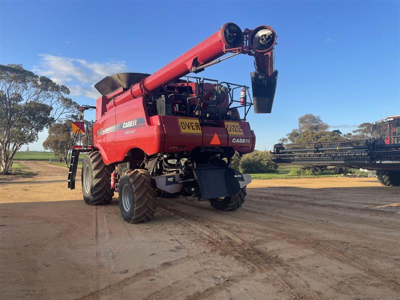 Photo 3. Case IH 8230 combine harvester