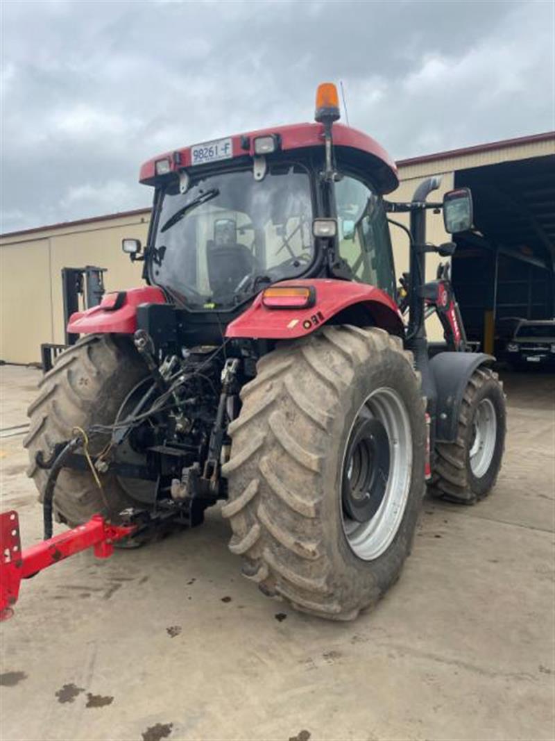 Photo 3. CASE IH Maxxum 120 tractor