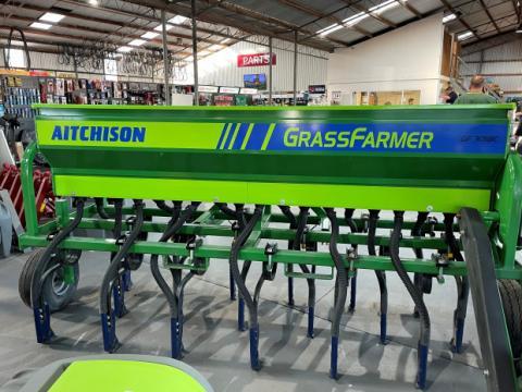 Photo 2. Aitchison 3018C airseeder