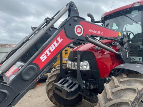 Photo 4. CASE IH Maxxum 120 tractor