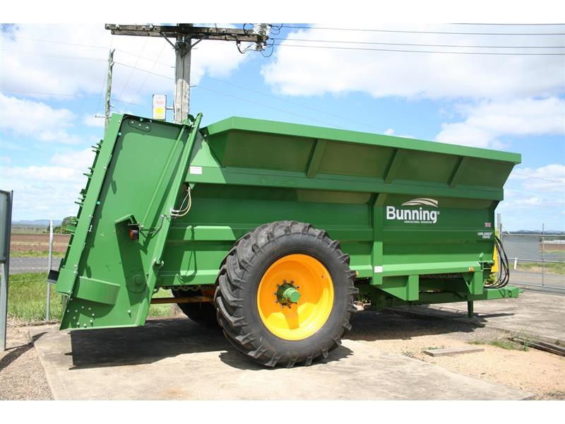 Photo 4. Bunning 150HD spreader