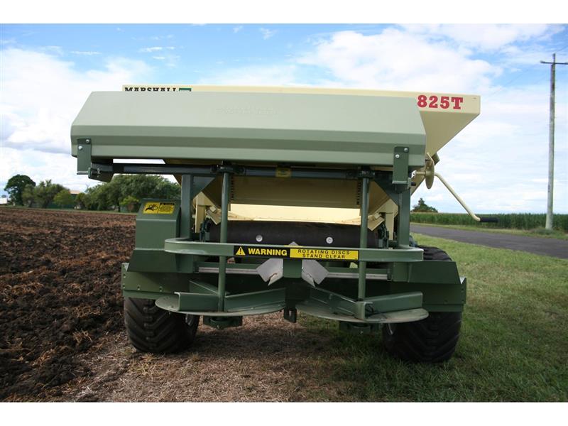 Photo 2. Marshall 825T spreader