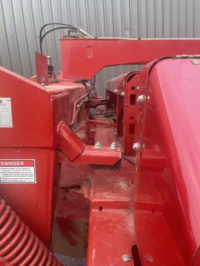 Photo 3. Case IH DC162 mower conditioner