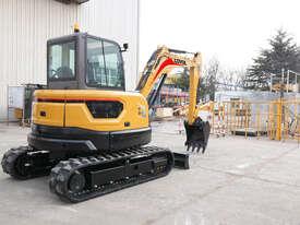 Photo 2. Lovol FR55F 5t excavator