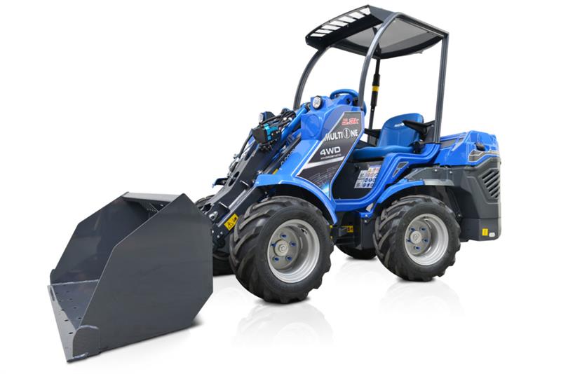 Photo 4. Multione 5 series 5.3K mini loader