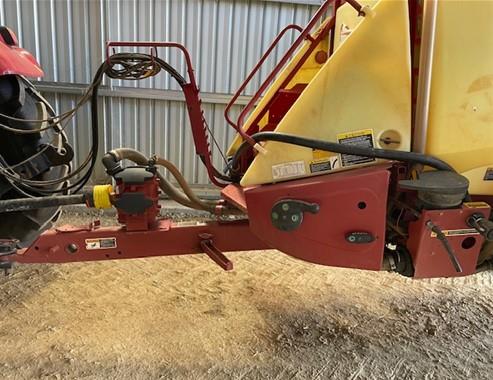 Photo 4. Hardi Navigator 4024 Boomspray