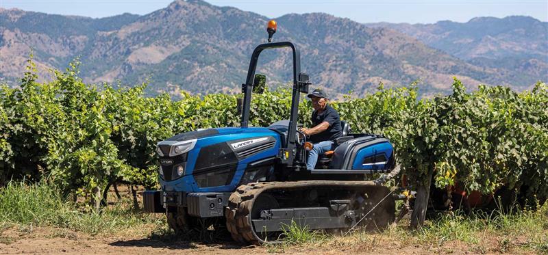 Photo 2. Landini Trekker4 F-M track tractor