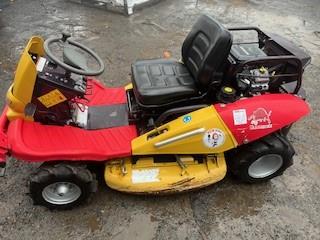 Photo 2. Razorback CMX1808 Slopes Mower