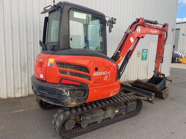 Photo 3. Kubota KX 040-4G excavator