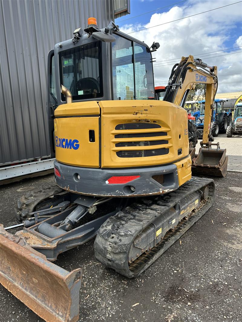 Photo 3. XCMG XE55U excavator