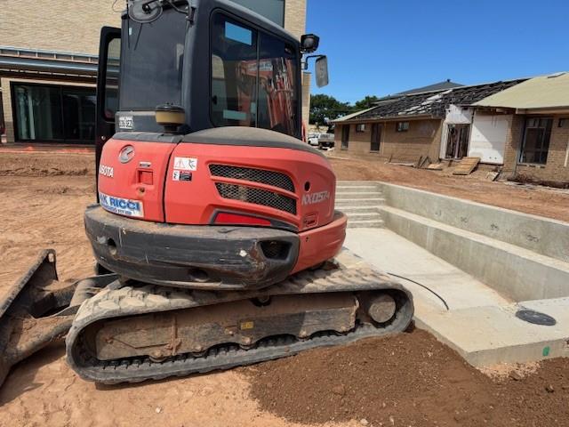 Photo 3. Kubota KX057-4GLA Excavator