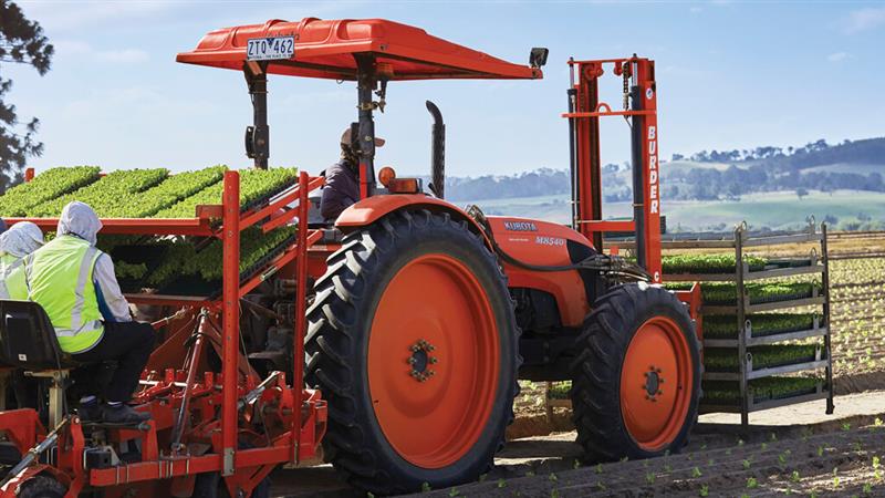 Photo 2. Kubota M8540 Standard ROPS & CAB tractor