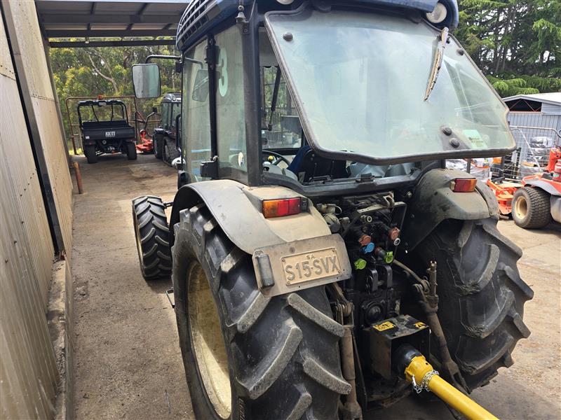 Photo 3. New Holland T4050F tractor