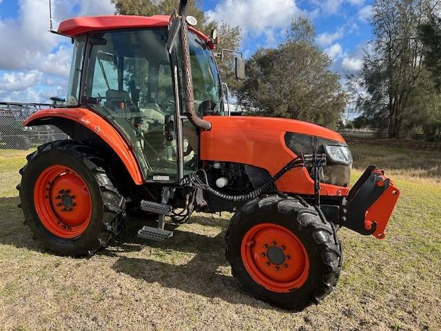 Photo 3. Kubota M9540-DHC-DS tractor