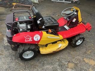 Photo 4. Razorback CMX1808 Slopes Mower