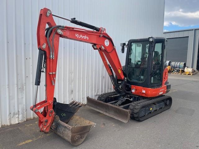 Photo 5. Kubota KX 040-4G excavator