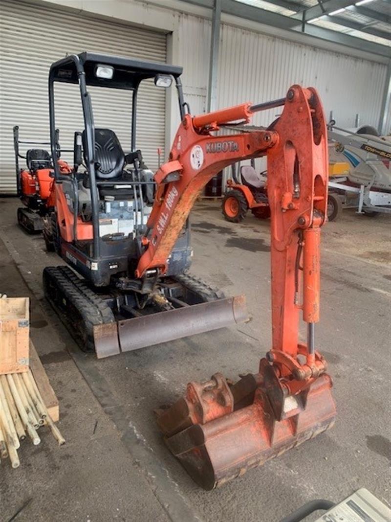 Photo 1. Kubota KX41-3V