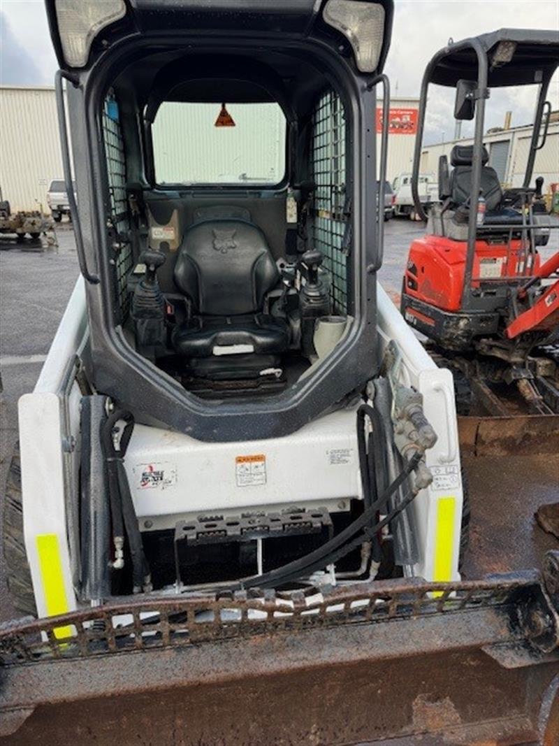 Photo 3. Bobcat S450 Skid Steer